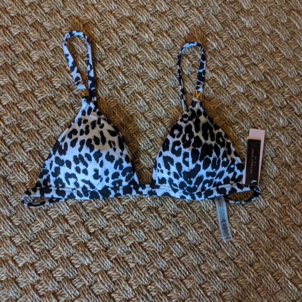 SOLD Victoria's Secret leopard bikini (top only) NWT